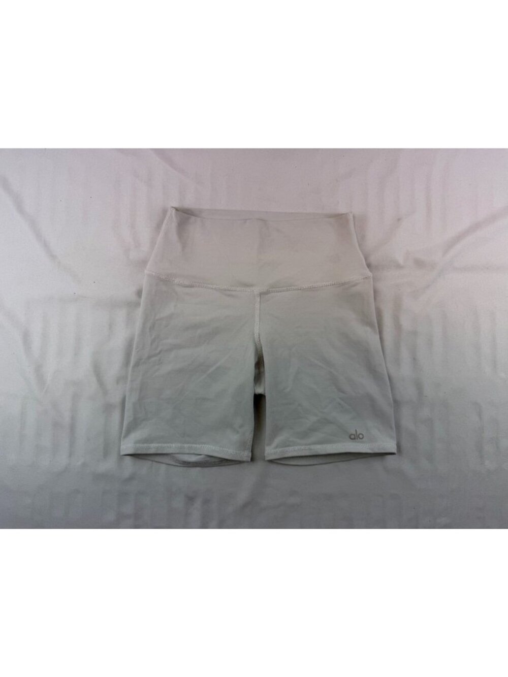 ALO Yoga Bicycle Cycling Spin Shorts White High Waist Size Women s XS